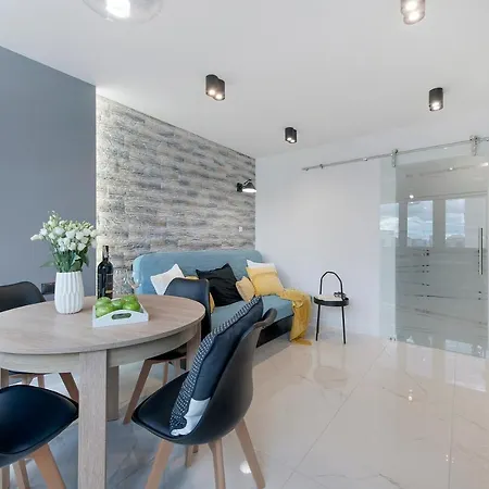 Centrum Zgoda 6 Floor *